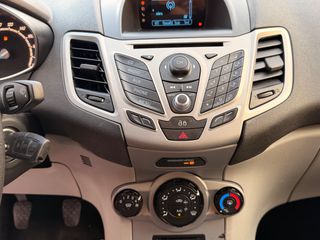 Ford Fiesta 2013 trend-thumb-17