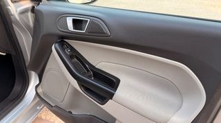 Ford Fiesta 2013 trend-thumb-21