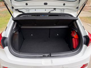 Hyundai i 20 2016-thumb-17