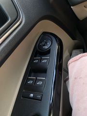 Ford B-Max 2016-thumb-15