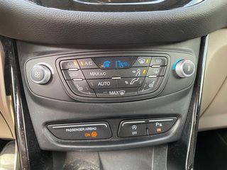 Ford B-Max 2016-thumb-17