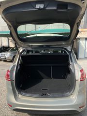 Ford B-Max 2016-thumb-24