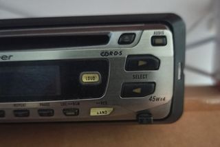 Pioneer DEH 1700R-thumb-3
