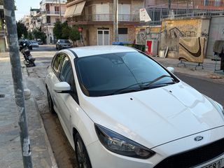 Ford Focus 2018 st Line-thumb-12
