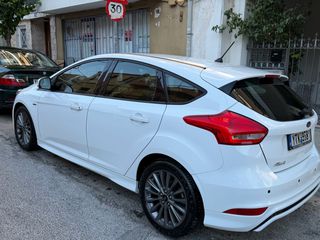 Ford Focus 2018 st Line-thumb-16
