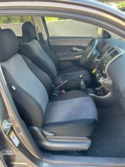 Toyota Urban Cruiser 2012-thumb-10