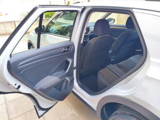 Volkswagen T-Roc 2021 Advance 1.0-thumb-19