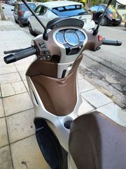 Piaggio Beverly 350 2018 Sport touring-thumb-5