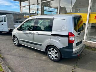 Ford Transit Courier 2019-thumb-4