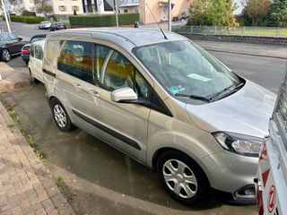 Ford Transit Courier 2019-thumb-1