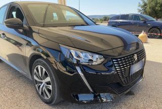 Peugeot 208 2021 1.2 Pure Tech Active-thumb-1
