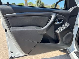 Dacia Duster 2017 1.5 dCI (ΠΕΤΡΕΛΑΙΟ) 4X4-thumb-9