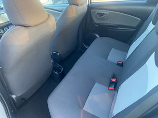 Toyota Yaris 2019 CAMERA FULL EXTRA EURO 6-thumb-10