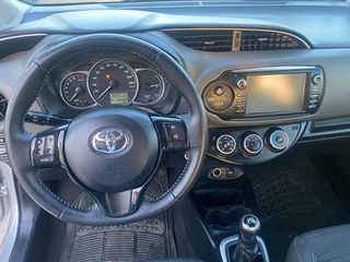 Toyota Yaris 2019 CAMERA FULL EXTRA EURO 6-thumb-11