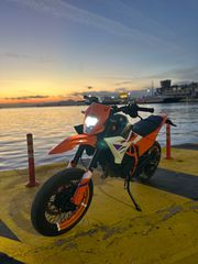 KTM 390 SMC R 2025-thumb-1