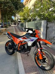 KTM 390 SMC R 2025-thumb-4