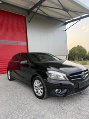 Mercedes-Benz A 180 2013-thumb-2