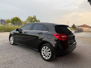 Mercedes-Benz A 180 2013-thumb-6