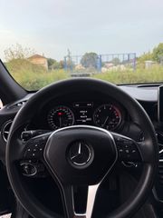 Mercedes-Benz A 180 2013-thumb-22