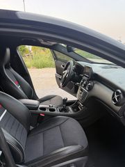 Mercedes-Benz A 180 2013-thumb-24
