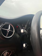 Mercedes-Benz A 180 2013-thumb-29