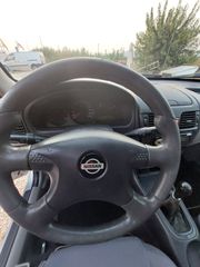Nissan Almera 2003-thumb-27
