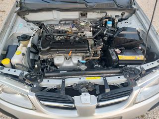 Nissan Almera 2003-thumb-28