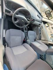 Nissan Almera 2003-thumb-20