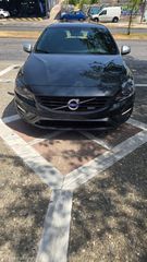 Volvo V60 2013 R Design D2