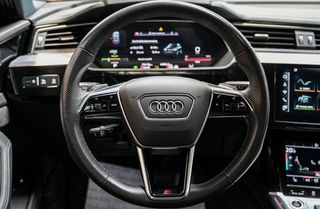 Audi e-tron 2021 SPORTBACK 55 S-LINE PANORAMA-thumb-10