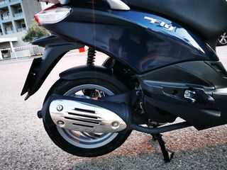 Piaggio FLY 125 4T 2017-thumb-8
