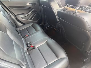 Mercedes-Benz A 180 2018 Progressive Edition-thumb-26
