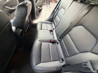 Mercedes-Benz A 180 2018 Progressive Edition-thumb-27