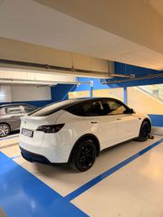 Tesla Model Y 2023 RWD, SINGLE MOTOR-thumb-7