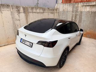 Tesla Model Y 2023 RWD, SINGLE MOTOR-thumb-2