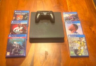 ps4 κονσόλα