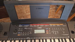 Αρμόνιο Yamaha psr e263-thumb-2