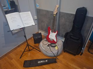 FENDER Squier MINI πακετο ηλεκτρικής κιθάρας