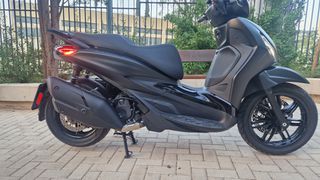 Piaggio Beverly 400 2024 Deep black-thumb-5