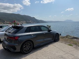 Audi RS3 2023 1OF300 PERFORMANCE ΜΟΝΑΔΙΚΟ!!CERAMIC BRAKE-thumb-2