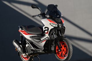 Aprilia SR GT 200 2026-thumb-8
