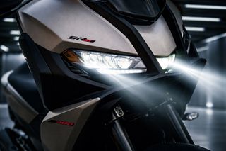 Aprilia SR GT 400 2026-thumb-5