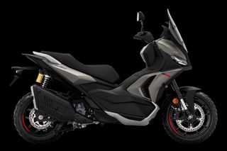 Aprilia SR GT 400 2026-thumb-12