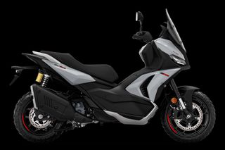 Aprilia SR GT 400 2026-thumb-13