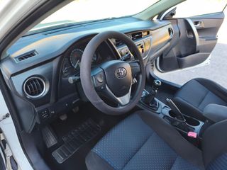 Toyota Auris 2013