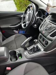 Ford Focus 2011-thumb-4