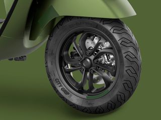 Vespa GTV 310 2026-thumb-11