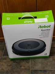 ROOMBA ROBOT i3
