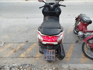 Kymco Downtown 200i 2011-thumb-3