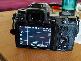 Nikon z7-thumb-3
